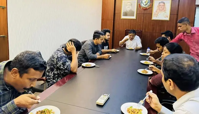 ডিবি অফিস, হাইকোর্ট, কোটা সংস্কার আন্দোলন, মশকরা, আলোকিত দৈনিক