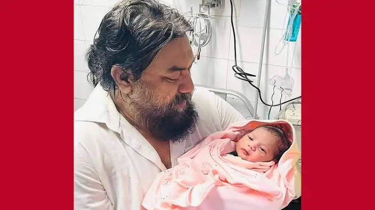 অভিনেতা চাষী আলম, বাবা হলেন