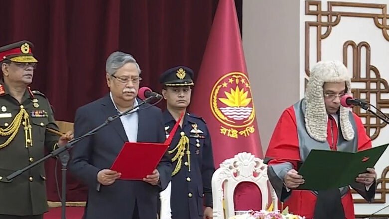 প্রধান বিচারপতি সৈয়দ রেফাত আহমেদকে শপথ পড়ালেন রাষ্ট্রপতি