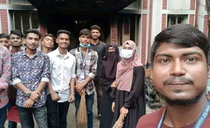 থানায় থানায় পরিচ্ছন্নতার কাজ করছেন শিক্ষার্থীরা