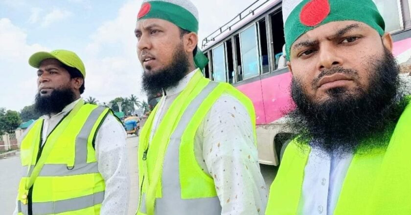 ট্রাফিক নিয়ন্ত্রণে আলেম ও ইমাম সমাজ