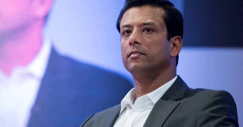 গণতন্ত্র পুনঃপ্রতিষ্ঠিত হলেই দেশে ফিরবেন শেখ হাসিনা : জয়