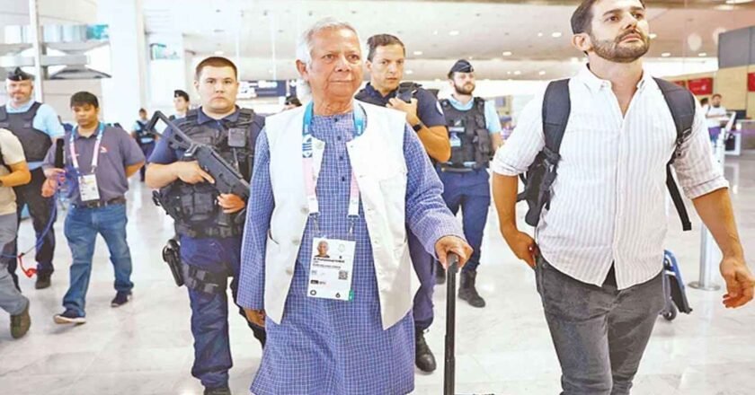 ঢাকার পথে ড. ইউনূস, অন্তর্বর্তী সরকারের শপথ রাত ৮টায়