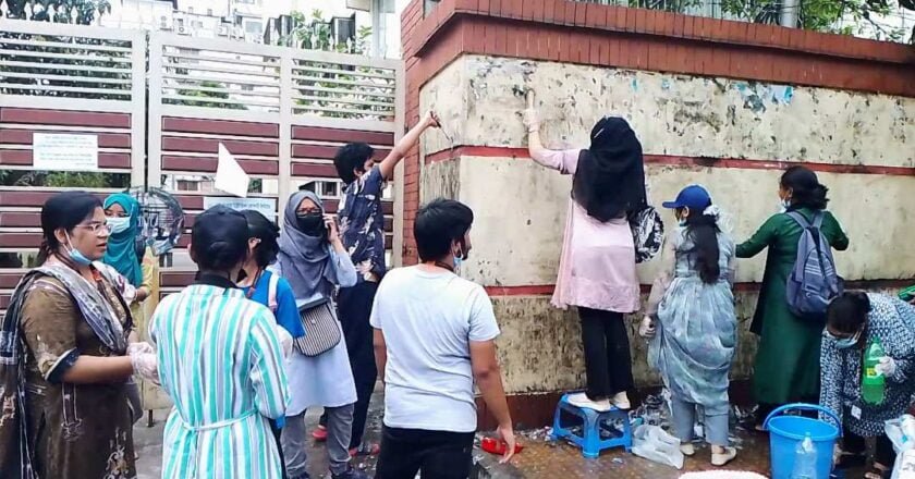 দেশজুড়ে পরিষ্কার-পরিচ্ছন্নতা অভিযানে শিক্ষার্থীরা