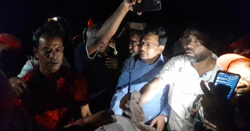 ফেনীতে ৩ হাজার পরিবারকে ত্রাণসামগ্রী দিলেন বিএনপি নেতা শিমুল বিশ্বাস