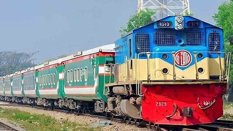 বন্যা পরিস্থিতির উন্নতি, ঢাকা-চট্টগ্রাম রুটে ট্রেন চলাচল শুরু হচ্ছে আজ