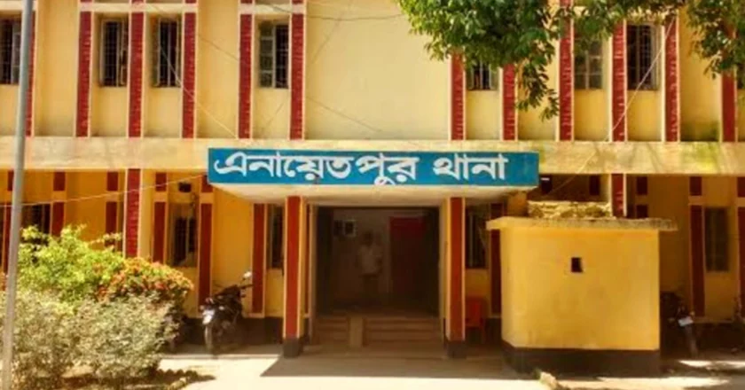 সিরাজগঞ্জের এনায়েতপুর থানায় হামলা, ১৩ পুলিশ নিহত