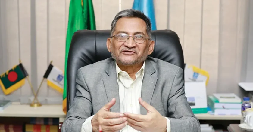 এবার পদত্যাগ করলেন ইউজিসি চেয়ারম্যান