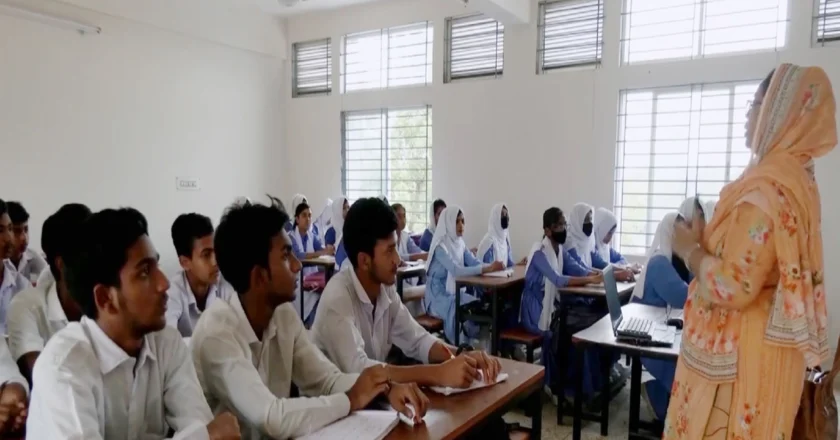 খুলল সব শিক্ষাপ্রতিষ্ঠান