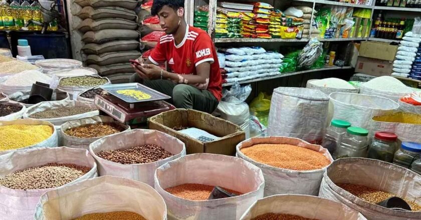 চাঁদাবাজি না থাকায় কমেছে নিত্যপণ্যের দাম