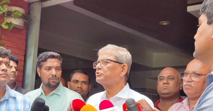 দেশবাসীকে ছাত্রদের আন্দোলনে শামিল হওয়ার আহ্বান ফখরুলের