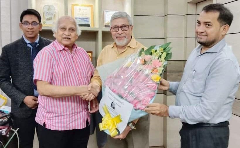 ইউজিসি চেয়ারম্যানের সঙ্গে মানারাত ইউনিভার্সিটির উপাচার্যের সৌজন্য সাক্ষাৎ