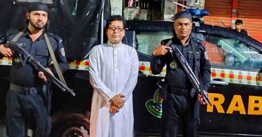 সাবেক জনপ্রশাসন মন্ত্রী ফরহাদ হোসেন গ্রেফতার