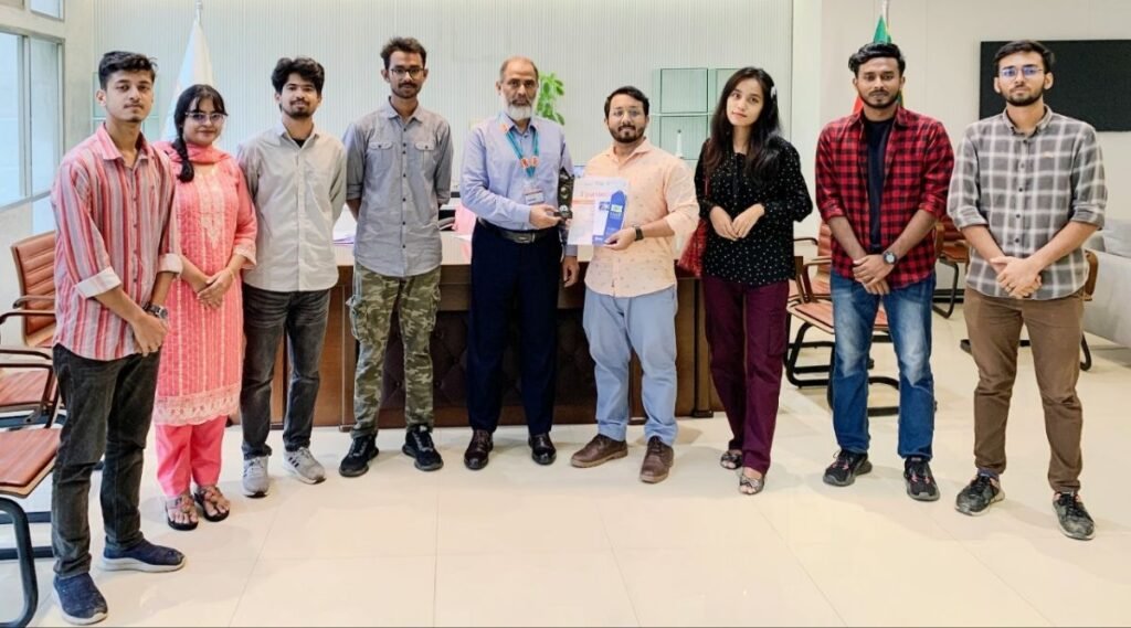 আন্তর্জাতিক যুব ফটো ফেস্টিভ্যালের ‘ব্লিটজ প্রতিযোগিতায়’ চ্যাম্পিয়ন ইউআইইউ'র শিক্ষার্থী নাফিস