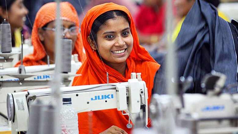 পোশাক শ্রমিকদের ১৮ দফা দাবি মেনে নেওয়ার সিদ্ধান্ত