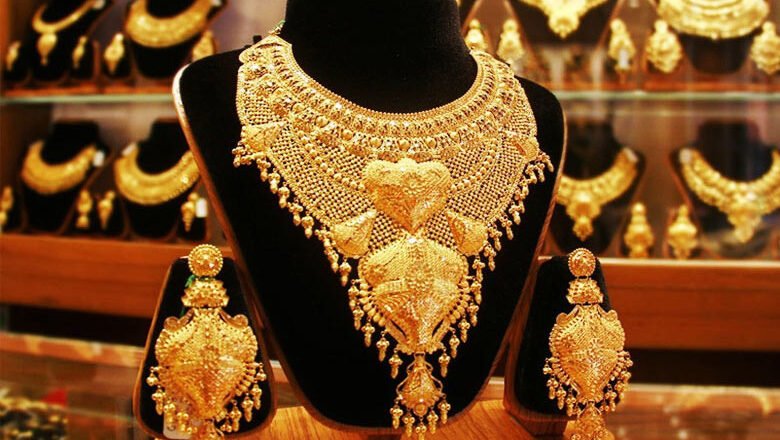 কমলো সোনার দাম, আজ থেকে কার্যকর