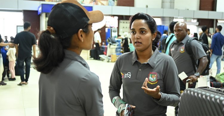 বিশ্বকাপ খেলতে আমিরাত গেল বাংলাদেশ নারী ক্রিকেট দল