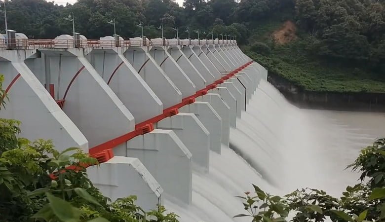 বিপৎসীমায় পানি, ফের খুলে দেয়া হলো কাপ্তাই বাঁধের ১৬টি জলকপাট