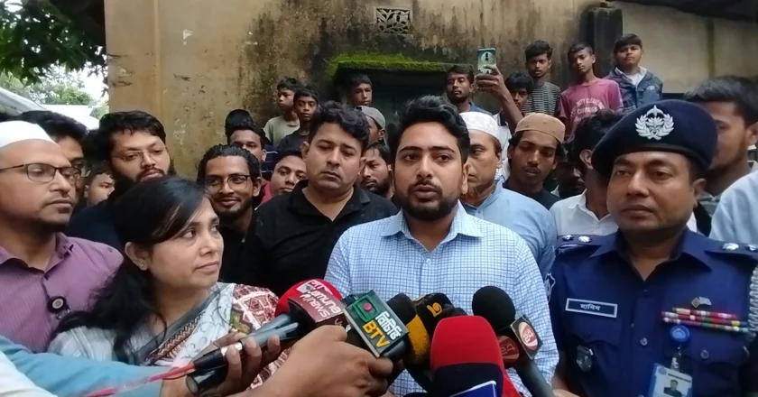 দেশকে অস্থিতিশীল করার চক্রান্ত চলছে : নাহিদ