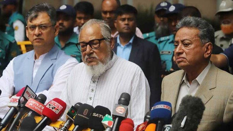 নতুন কোনো সাংবিধানিক সংকট চায় না বিএনপি : নজরুল ইসলাম