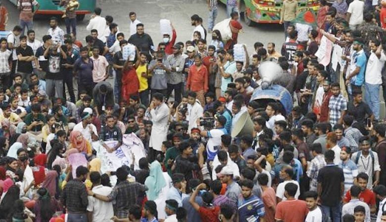 দাবি আদায়ে তিনদিনের সময় বেঁধে দিলেন ৭ কলেজের শিক্ষার্থীরা