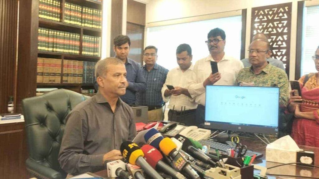 শেখ হাসিনার পদত্যাগপত্র নিয়ে রাষ্ট্রপতি মিথ্যাচার করেছেন : আইন উপদেষ্টা