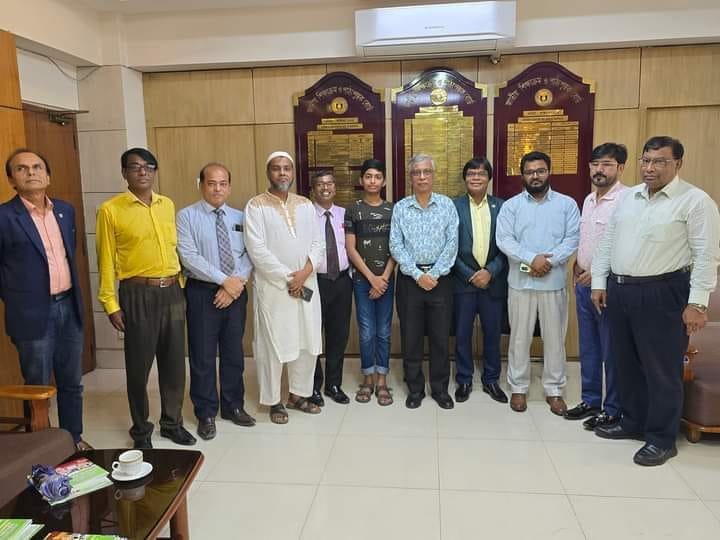 শিক্ষানীতি ও শিক্ষা কারিকুলাম পরিবর্তন এবং মানসম্পন্ন পাঠ্যপুস্তক মুদ্রায়ণের দাবী বাংলাদেশ ছাত্রকল্যাণ ট্রাস্টের