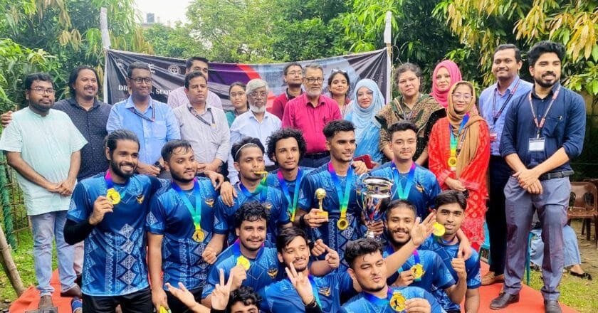 ইউআইটিএসে ইন্টার-ডিপার্টমেন্ট ফুটবল টুর্নামেন্টের ফাইনাল অনুষ্ঠিত