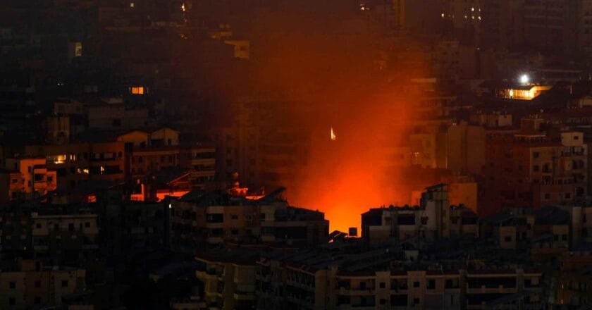 ইসরায়েলে হিজবুল্লাহর ড্রোন ও দুই শতাধিক রকেট হামলা