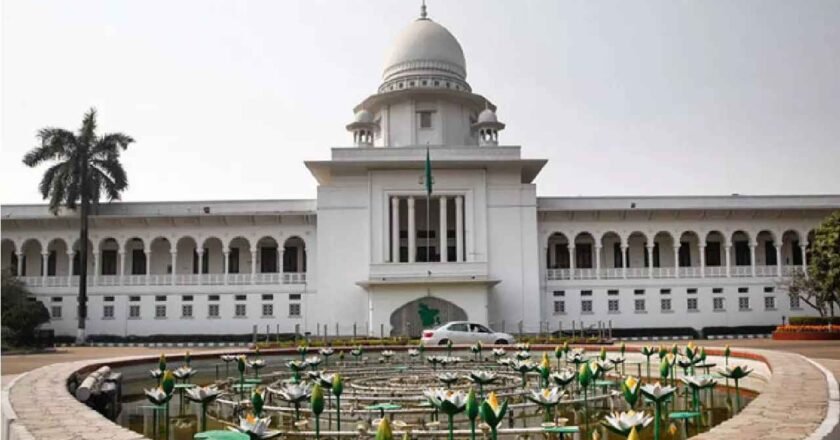 ১২ বিচারপতিকে ছুটিতে পাঠানোর সিদ্ধান্ত