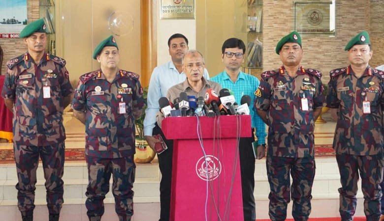 পিলখানা হত্যাকাণ্ডের পুনঃতদন্ত হবে : স্বরাষ্ট্র উপদেষ্টা