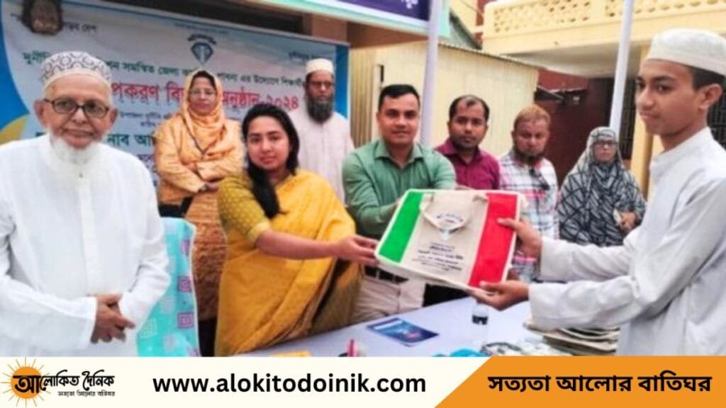 বেলকুচিতে দুর্নীতি দমন কমিশনের শিক্ষা উপকরণ বিতরণ