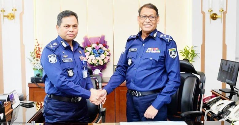 আইজিপি'র দায়িত্ব নিলেন বাহারুল আলম