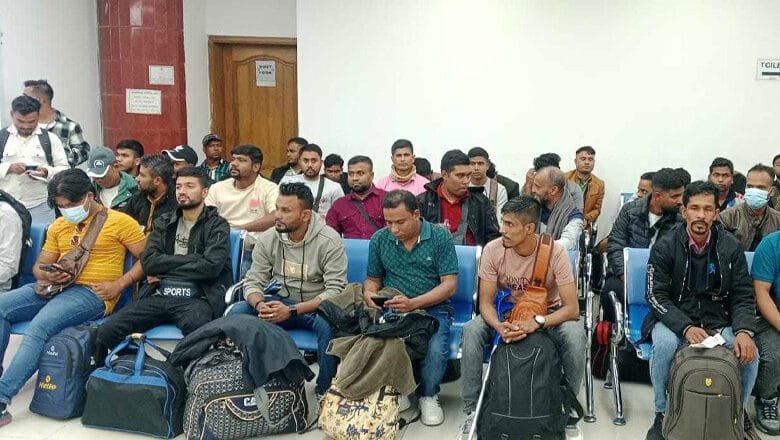 লেবানন থেকে বাংলাদেশে ফিরলেন আরও ৭০ প্রবাসী