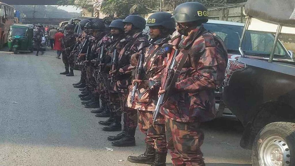 ইজতেমা মাঠের পরিস্থিতি নিয়ন্ত্রণে চার প্লাটুন বিজিবি মোতায়েন