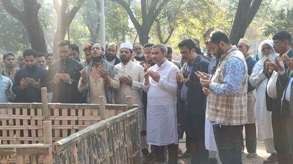 উপদেষ্টা হাসান আরিফ বুদ্ধিজীবী কবরস্থানে চিরনিদ্রায় শায়িত