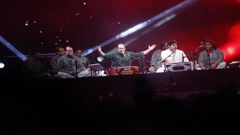 আর্মি স্টেডিয়াম মাতালেন রাহাত ফতেহ আলী খান