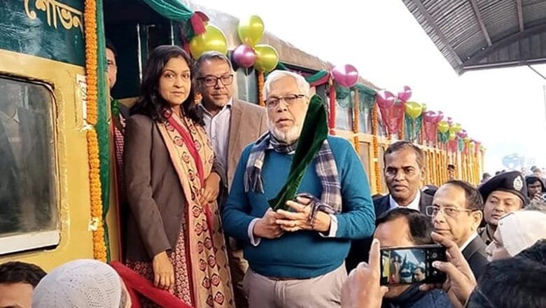 ঢাকা-জয়দেবপুর রুটে ৪ জোড়া কমিউটার ট্রেন উদ্বোধন