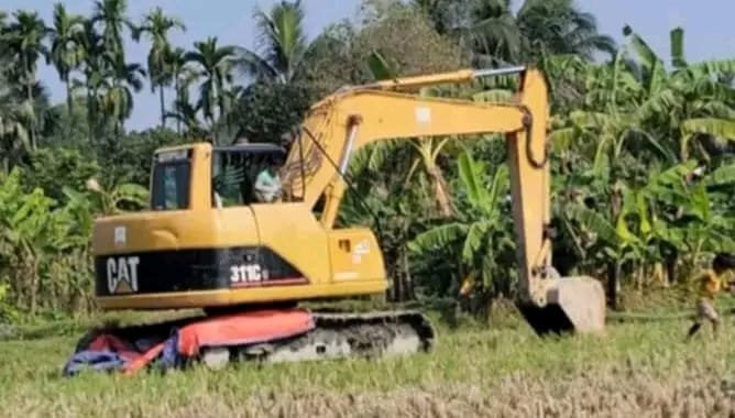 বগুড়ায় পুলিশ ও প্রশাসনের নাকের ডগায় মাটি খেকোদের রাজত্ব