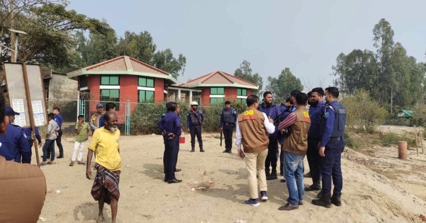 রায়পুরায় দুই ইউপি চেয়ারম্যানের সমর্থকদের টেঁটাযুদ্ধ, নিহত ১