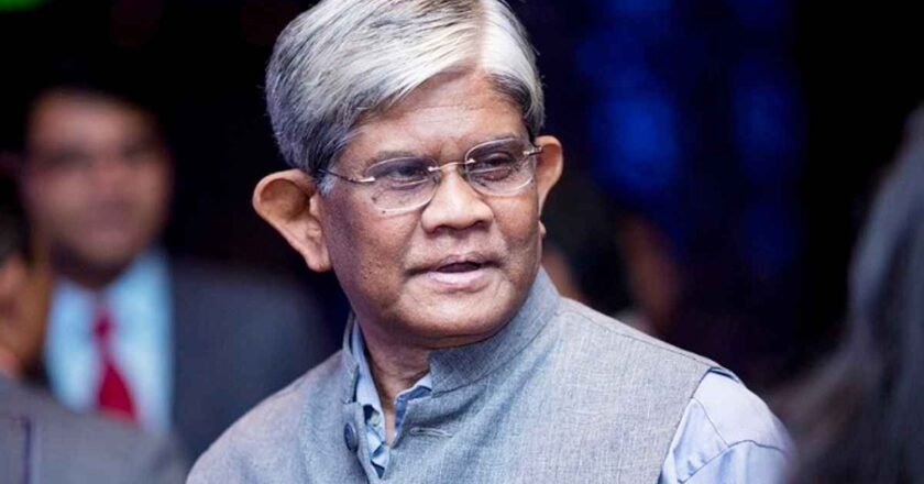 পুঁজিবাজারে নতুন নীতিমালা নয়, সংস্কার হবে: অর্থ উপদেষ্টা