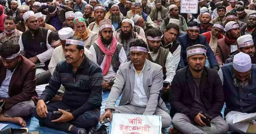 জাতীয়করণের আশ্বাসে ইবতেদায়ি শিক্ষকদের কর্মসূচি প্রত্যাহার