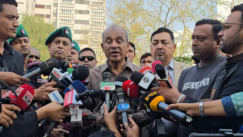 আইনশৃঙ্খলা উন্নতির অভিযানে কারও গাফিলতি পেলে ব্যবস্থা: স্বরাষ্ট্র উপদেষ্টা