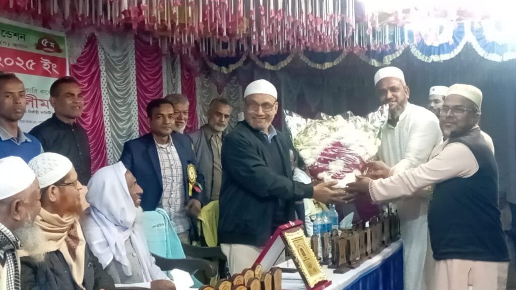 বেলকুচিতে হাফেজদের সংবর্ধনা, ক্বেরাত, হামদ-নাত ও ইসলামিক সংগীত অনুষ্ঠিত