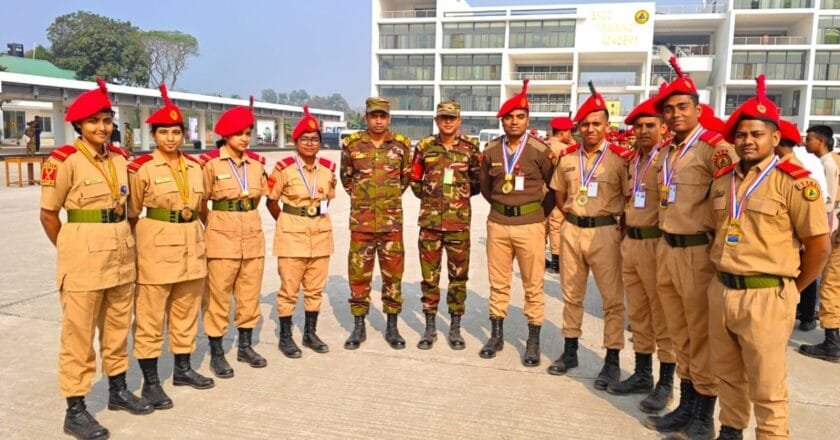 রমনা রেজিমেন্ট প্রশিক্ষণ ২০২৫-এ ডিআইইউ বিএনসিসির সাফল্য