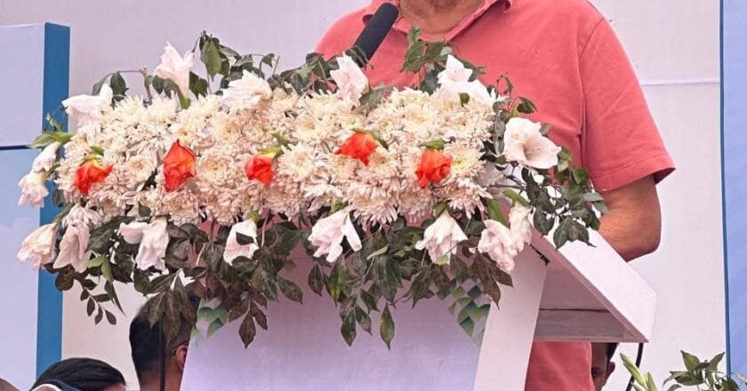 বেলকুচিতে ঢাকা ব্যাংক কর্তৃক কৃষকদের মাঝে কৃষিজ যন্ত্রপাতি বিতরণ