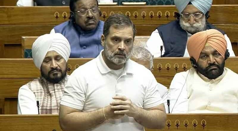 চীনের লাদাখ দখল নিয়ে লোকসভায় মুখ খুললেন রাহুল গান্ধী