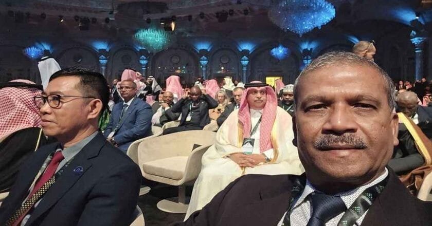 তিন আরব দেশের প্রবাসীদের যে ‘সুখবর’ দিলেন আসিফ নজরুল