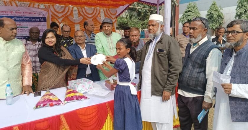 বেলকুচির সেন ভাঙ্গাবাড়ী উচ্চ বিদ্যালয়ে ক্রীড়া প্রতিযোগিতা অনুষ্ঠিত