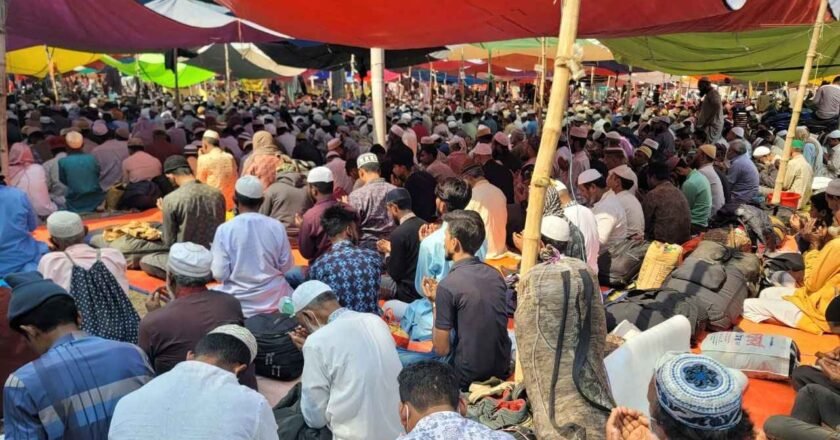 আখেরি মোনাজাতের মাধ্যমে শেষ হলো এবারের বিশ্ব ইজতেমা